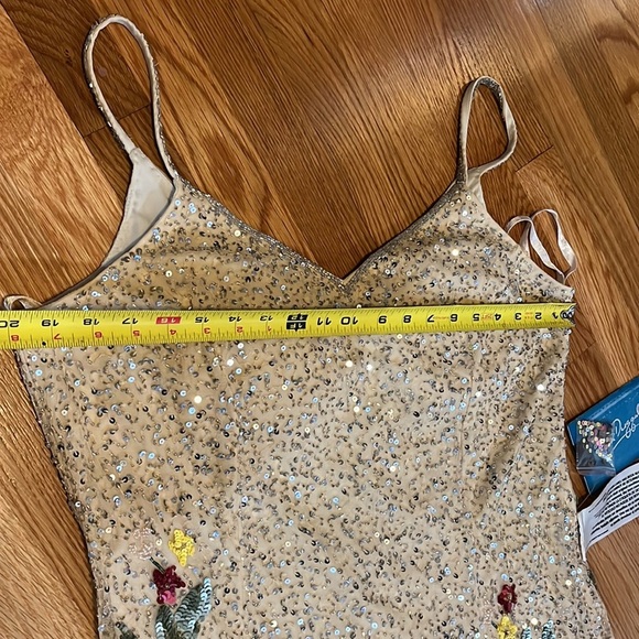 Mac Duggal Floral Embellished Spaghetti Strap Gown Size 12 NWT - Picture 8 of 17